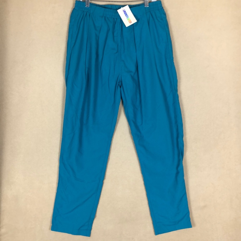 Undefeated Pleated‎ Athletic Track Pants Jungle Green Men’s size L NWT